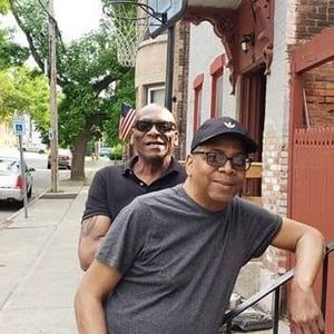 Meet your Posher, Larry